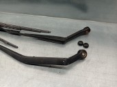 Recambio de brazo limpia delantero derecho para nissan serena (c23m) 2.3 diesel referencia OEM IAM 288869C003  