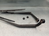 Recambio de brazo limpia delantero derecho para nissan serena (c23m) 2.3 diesel referencia OEM IAM 288869C003  