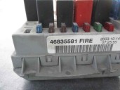 Recambio de caja reles / fusibles para fiat punto berlina (188) 1.2 cat referencia OEM IAM 46835581 