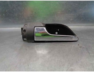 Recambio de maneta interior delantera izquierda para opel astra gtc 1.7 16v cdti referencia OEM IAM 138620 