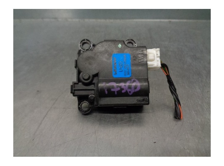 Recambio de motor calefaccion para hyundai ix20 1.4 crdi cat referencia OEM IAM D332JY9AA05  