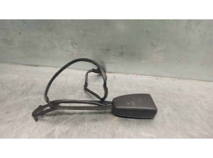 Recambio de enganche cinturon para saab 9-5 sedán 2.0 cat referencia OEM IAM 4531885  