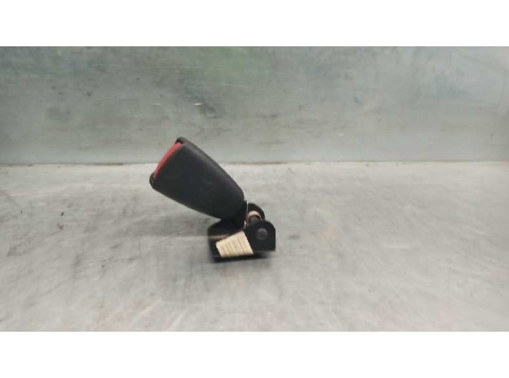 Recambio de enganche cinturon para saab 9-5 sedán 2.0 cat referencia OEM IAM 4531877 