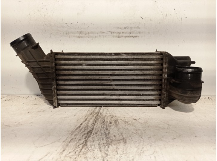 Recambio de intercooler para peugeot 5008 2.0 16v hdi fap cat (rhe / dw10cted4) referencia OEM IAM 9673015780 R1402004 BEHR