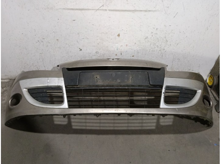 Recambio de paragolpes delantero para renault scénic iii (jz0/1_) 1.5 dci referencia OEM IAM 620222226R 620222226R 