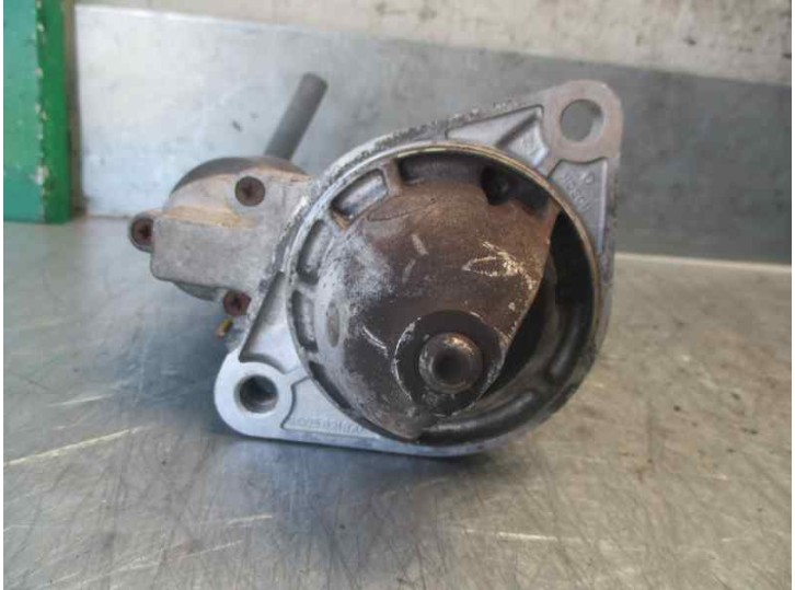 Replacement starter motor for Saab 9-5 sedan 2.0 CAT OEM IAM reference 4670428 0001108171 BOSCH