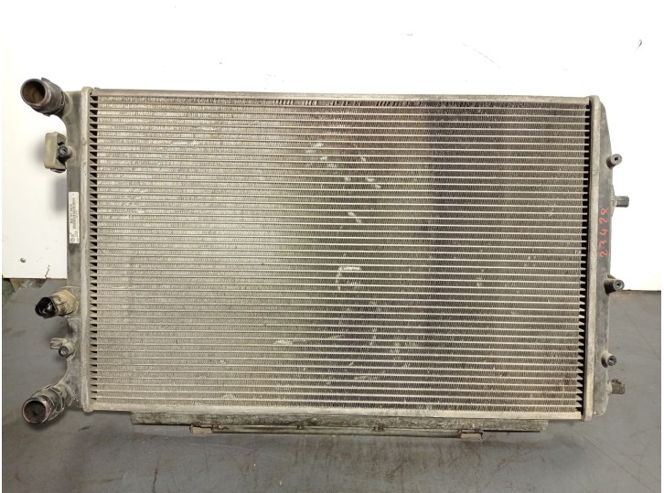 Recambio de radiador agua para volkswagen polo (9n1) 1.9 tdi referencia OEM IAM 6Q0121253R 6Q0121253R 