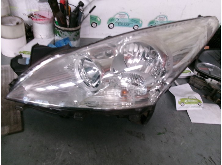 Replacement left headlight for Peugeot 5008 2.0 16v HDi FAP cat (RHE / DW10CTED4) OEM IAM reference 9682519180 5 DOORS