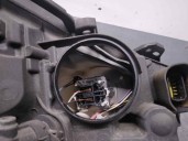 Replacement left headlight for Peugeot 5008 2.0 16V HDi FAP cat (RHE / DW10CTED4) OEM IAM reference 9682519180 5 DOORS