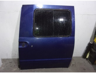 Recambio de puerta lateral corredera izquierda para nissan serena (c23m) 2.3 diesel referencia OEM IAM 821019C535 AZUL 6 PUERTAS
