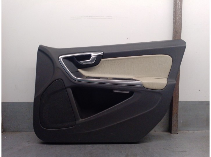 Recambio de guarnecido puerta delantera derecha para volvo v60 i (155) d3 / d4 referencia OEM IAM 8635860 1282522 