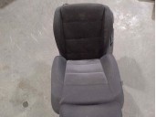 Replacement front right seat for Volkswagen Golf VI (5K1) 1.4 16V TSI OEM IAM reference 5K0881405S BLACK FABRIC 5 DOOR