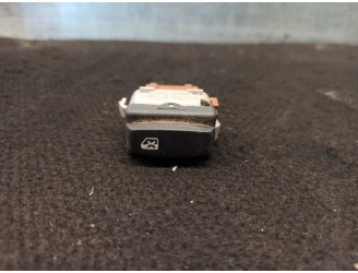 Recambio de mando para renault megane ii classic berlina 1.9 dci diesel referencia OEM IAM 8200364795 