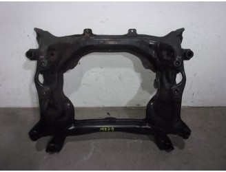 Recambio de puente delantero para mercedes-benz clase glk (w204) glk 3.0 cdi cat referencia OEM IAM 4988761 CUNA MOTOR SUELO BUR