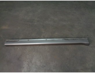 Replacement right lateral side skirt spoiler for Hyundai Galloper 2.5 OEM IAM reference HR650935 
