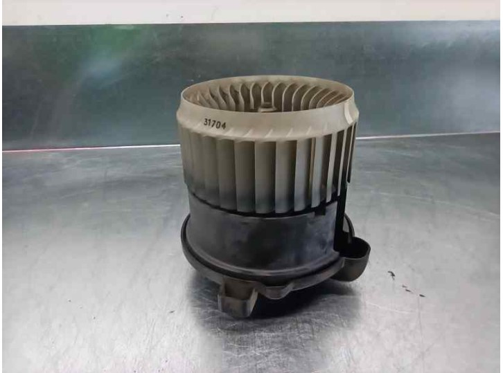 Recambio de motor calefaccion para smart forfour 1.3 cat referencia OEM IAM MF016070070  