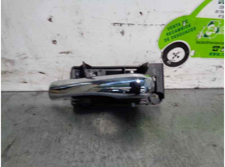 Replacement front left interior door handle for Alfa Romeo GT (125) 1.9 JTD 16V 150/ Distinctive OEM IAM reference 4673614