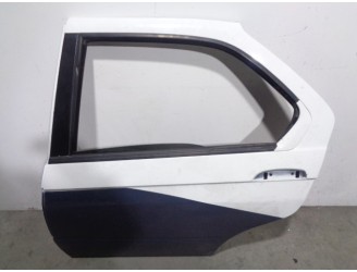 Recambio de puerta trasera izquierda para alfa romeo 146 1.9 jtd referencia OEM IAM 60620476 AZUL Y BLANCA 5 PUERTAS