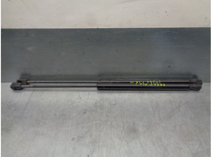 Recambio de amortiguadores maletero / porton para alfa romeo 146 1.9 jtd referencia OEM IAM 60604823 