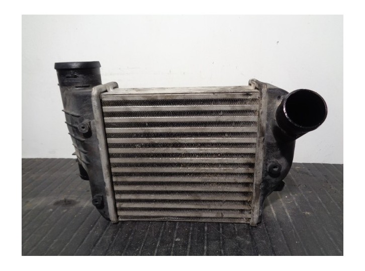 Recambio de intercooler para audi a6 berlina (4f2) 2.7 v6 24v tdi referencia OEM IAM 4F0145806E JDEUS