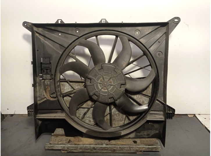 Recambio de electroventilador para volvo xc90 i (275) d5 awd referencia OEM IAM 31111543 0130706803 BOSCH