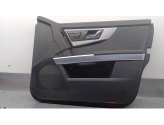 Recambio de guarnecido puerta delantera derecha para mercedes-benz clase glk (w204) glk 3.0 cdi cat referencia OEM IAM A16982027