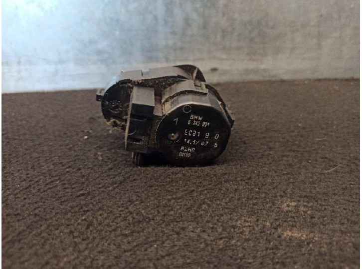 Recambio de motor calefaccion para bmw serie 5 berlina (e60) 520d referencia OEM IAM 6942991 D8680 BEHR