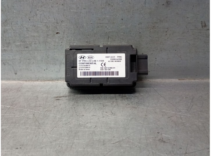 Recambio de modulo electronico para kia carens iv 1.7 crdi referencia OEM IAM 95800A4300 95800A4300 A2C92266400