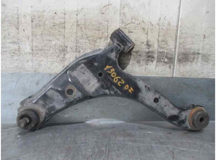 Front left lower suspension arm replacement for Chrysler PT Cruiser Cabrio 2.4 turbo OEM IAM reference 4656731AH