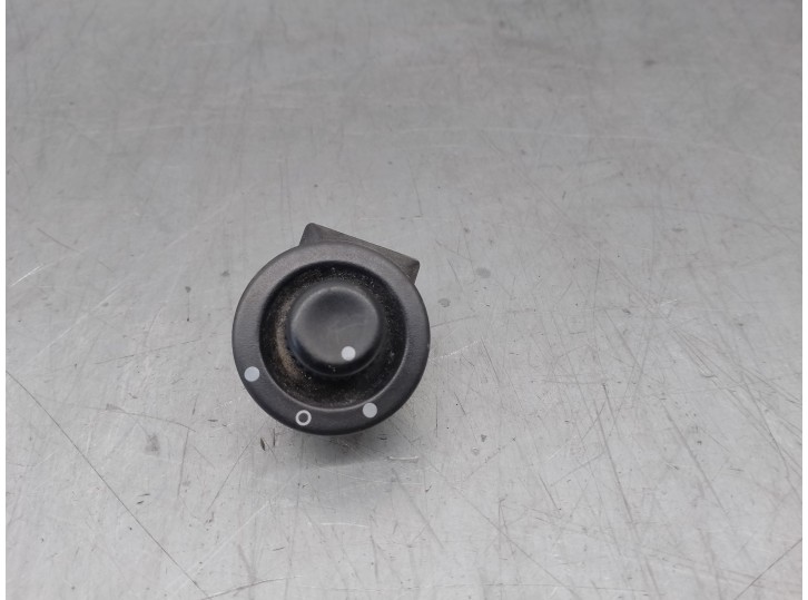 Recambio de mando retrovisor para renault modus 1.5 dci diesel referencia OEM IAM 8200002442A  