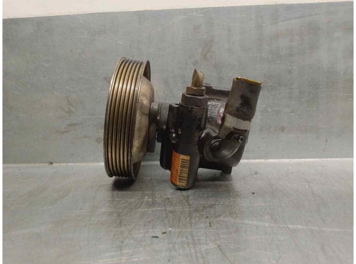Replacement power steering pump for Alfa Romeo 146 1.9 JTD OEM IAM reference 46533006 26073338FO 