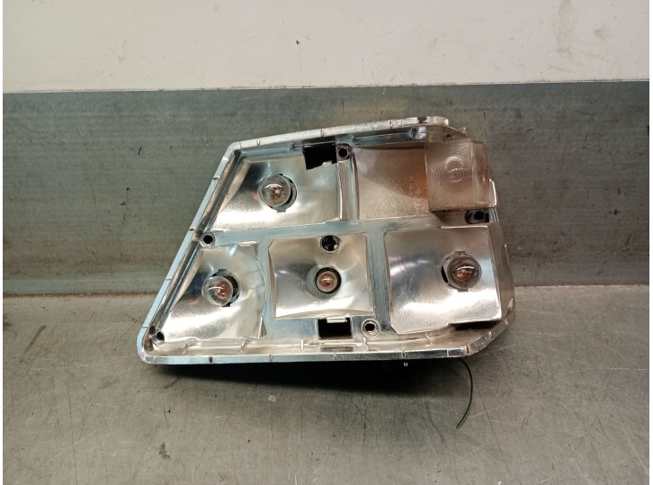 Recambio de piloto trasero derecho para mercedes-benz clase e (w124) berlina 3.0 diesel cat referencia OEM IAM A1248202677 A1248