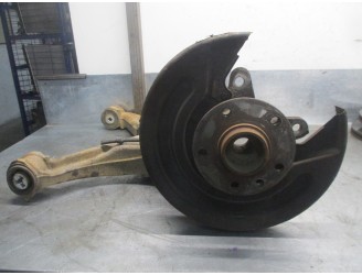 Replacement rear left steering knuckle for Volkswagen T5 Transporter/Van 1.9 TDI cat (BRR) OEM IAM reference 7H0501413D 