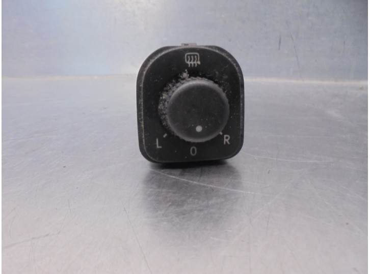 Recambio de mando retrovisor para volkswagen golf v berlina (1k1) 2.0 tdi referencia OEM IAM 1K0959565H  