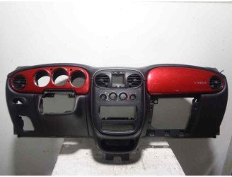 Recambio de salpicadero para chrysler pt cruiser cabrio 2.4 turbo referencia OEM IAM 0SC96XDVAH NEGRO 