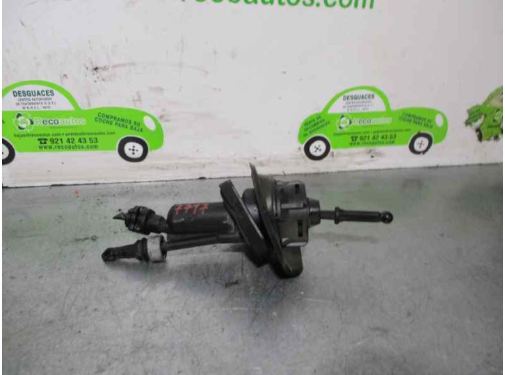 Recambio de bomba embrague para ford focus c-max (cap) 1.6 16v cat referencia OEM IAM 3M517A543AD 