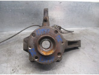 Recambio de mangueta delantera izquierda para lancia thema 2.0 16v cat referencia OEM IAM 82456480 82456480 