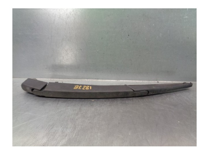 Recambio de brazo limpia trasero para alfa romeo mito (145) 1.6 jtd cat referencia OEM IAM 50508588  