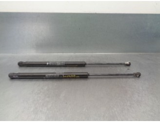 Replacement boot / tailgate dampers for Alfa Romeo MiTo (145) 1.6 JTD CAT OEM IAM reference 50515442 