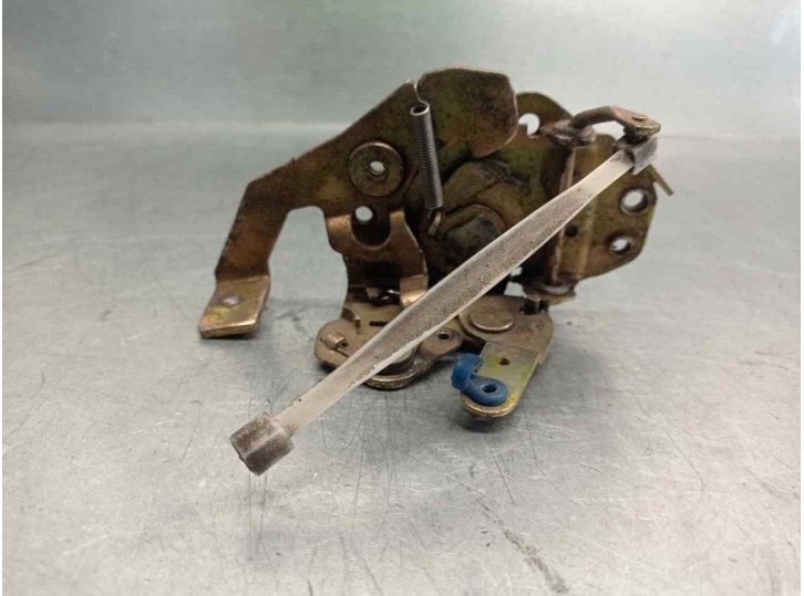 Recambio de cerradura puerta delantera derecha para seat terra 0.9 referencia OEM IAM 4 PUERTAS