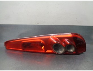 Recambio de piloto trasero derecho para ford fiesta (cbk) 1.4 tdci cat referencia OEM IAM 1437625  5 PUERTAS