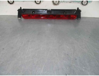 Recambio de luz central de freno para citroën c8 hdi 120 premier referencia OEM IAM 38310004  