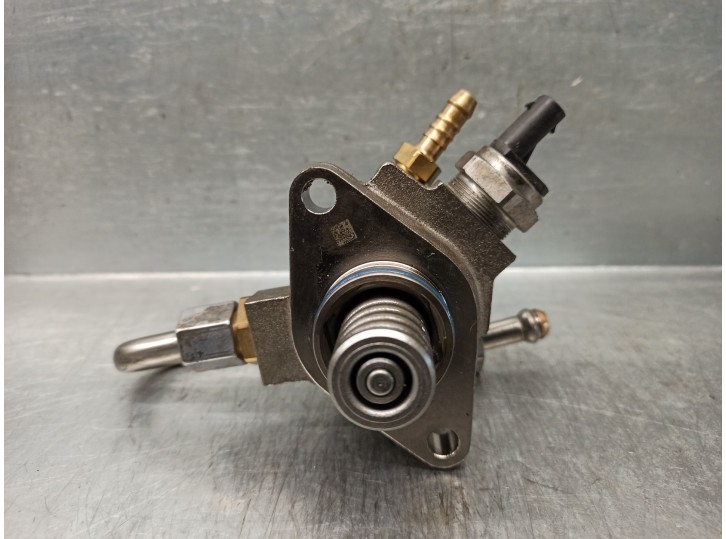 Recambio de bomba inyeccion para volkswagen polo advance referencia OEM IAM 04E127026BH 
