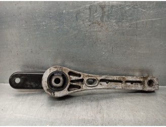 Replacement engine mount for Volkswagen Tiguan (5N2) 2.0 TDI OEM IAM reference 3C0199855M 