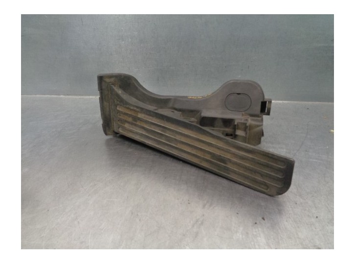 Recambio de potenciometro pedal para volkswagen passat variant (3c5) 2.0 tdi referencia OEM IAM 1K1721503L 6PV00860000 VDO