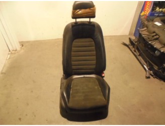 Recambio de asiento delantero derecho para volkswagen passat variant (3c5) advance referencia OEM IAM  CUERO Y TELA NEGRA 5 PUER