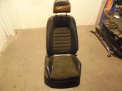 Recambio de asiento delantero derecho para volkswagen passat variant (3c5) advance referencia OEM IAM CUERO Y TELA NEGRA 5 PUER
