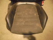 Recambio de asiento delantero derecho para volkswagen passat variant (3c5) advance referencia OEM IAM CUERO Y TELA NEGRA 5 PUER