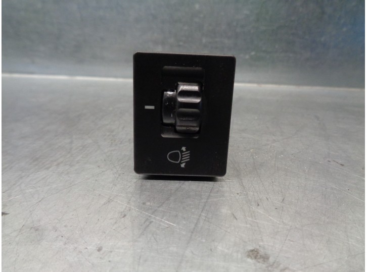 Recambio de mando luces salpicadero para hyundai galloper 2.5 referencia OEM IAM HR808270 9337034000 