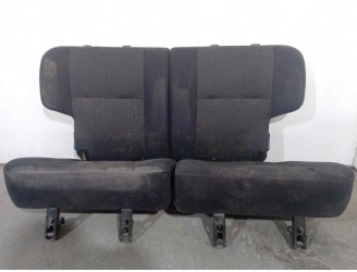 Recambio de asientos traseros para nissan terrano/terrano.ii (r20) 2.7 turbodiesel referencia OEM IAM 883002X920 TELA NEGRA 3 PU